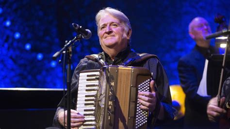 phil cunningham heart attack|Musician Phil Cunningham reunited with mother's lost .
